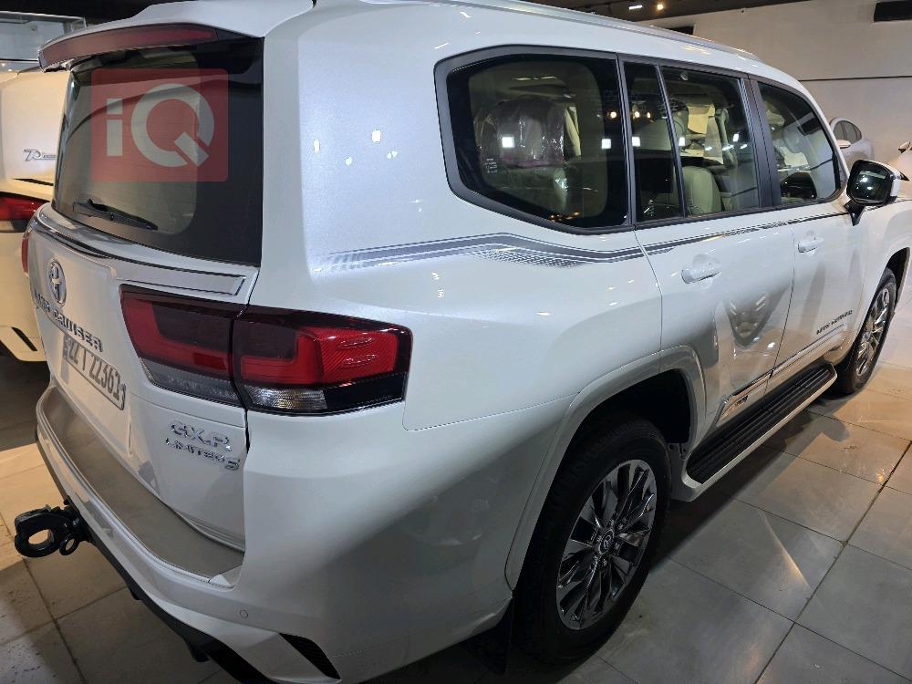 تويوتا لاندكروزر